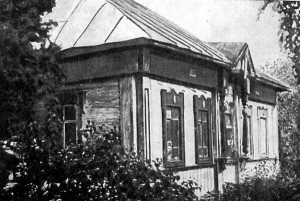 House in Darovbe, where Dostoevsky spent his childhood summers, 1831-36. Source: Grossman, Leonid Petrovich