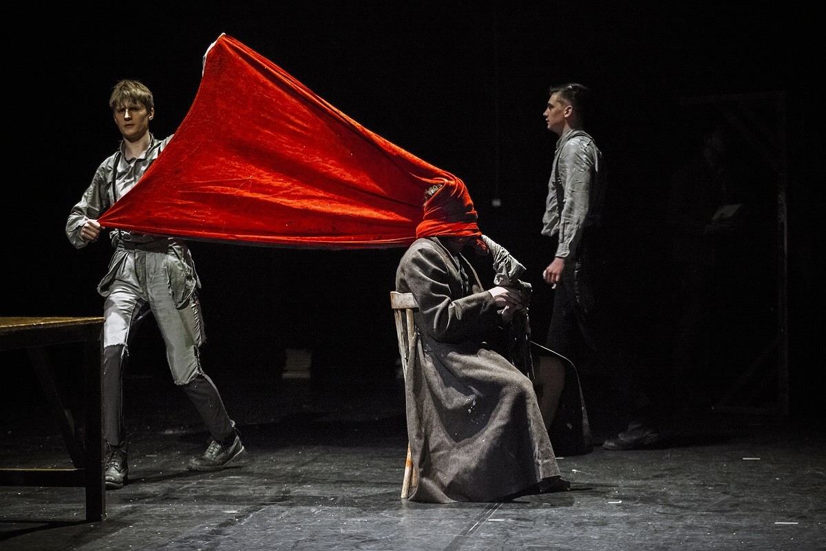 Театр аппарате